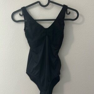 Class In dancewear black leotard size small adult